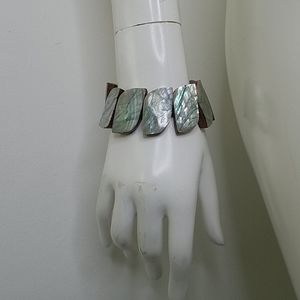 LAST CHANCE Wood shell stretch bracelet turquoise